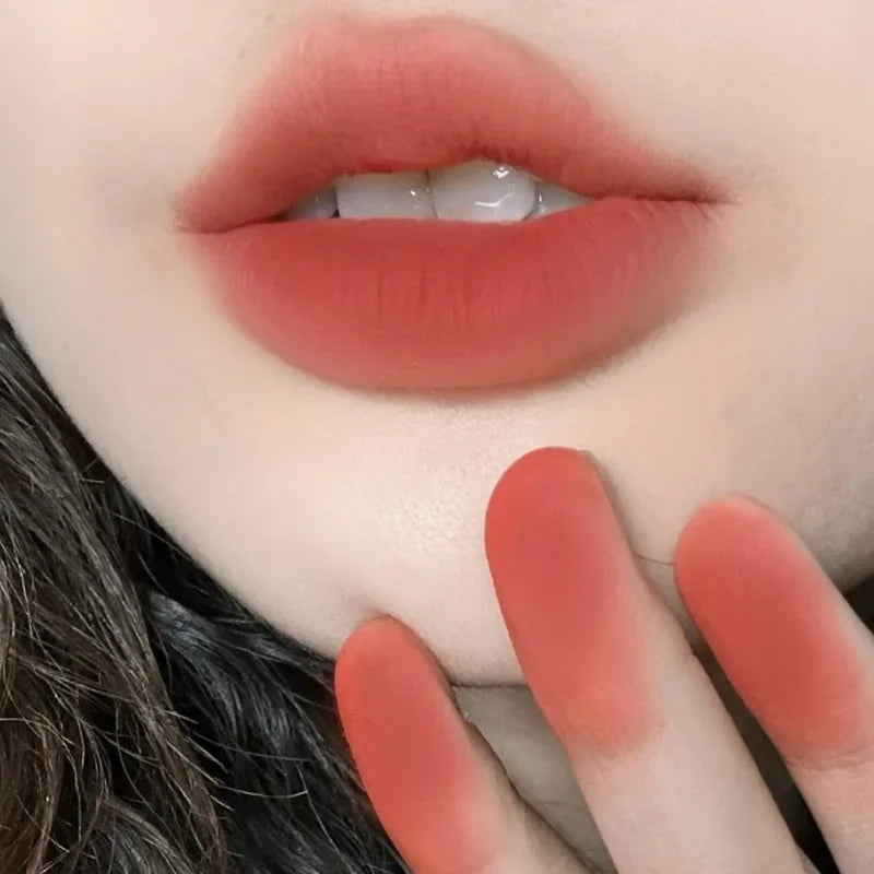 6 Colors Matte Lipstick Waterproof Lasting Non Sticky Cup Misty Lipstick Moisturizing Misty Velvet Nude Lip Tint Makeup Cosmetic